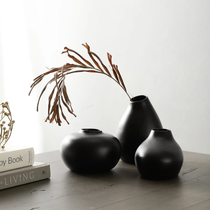 modern handmade flower vase -Varys Trio black vase set